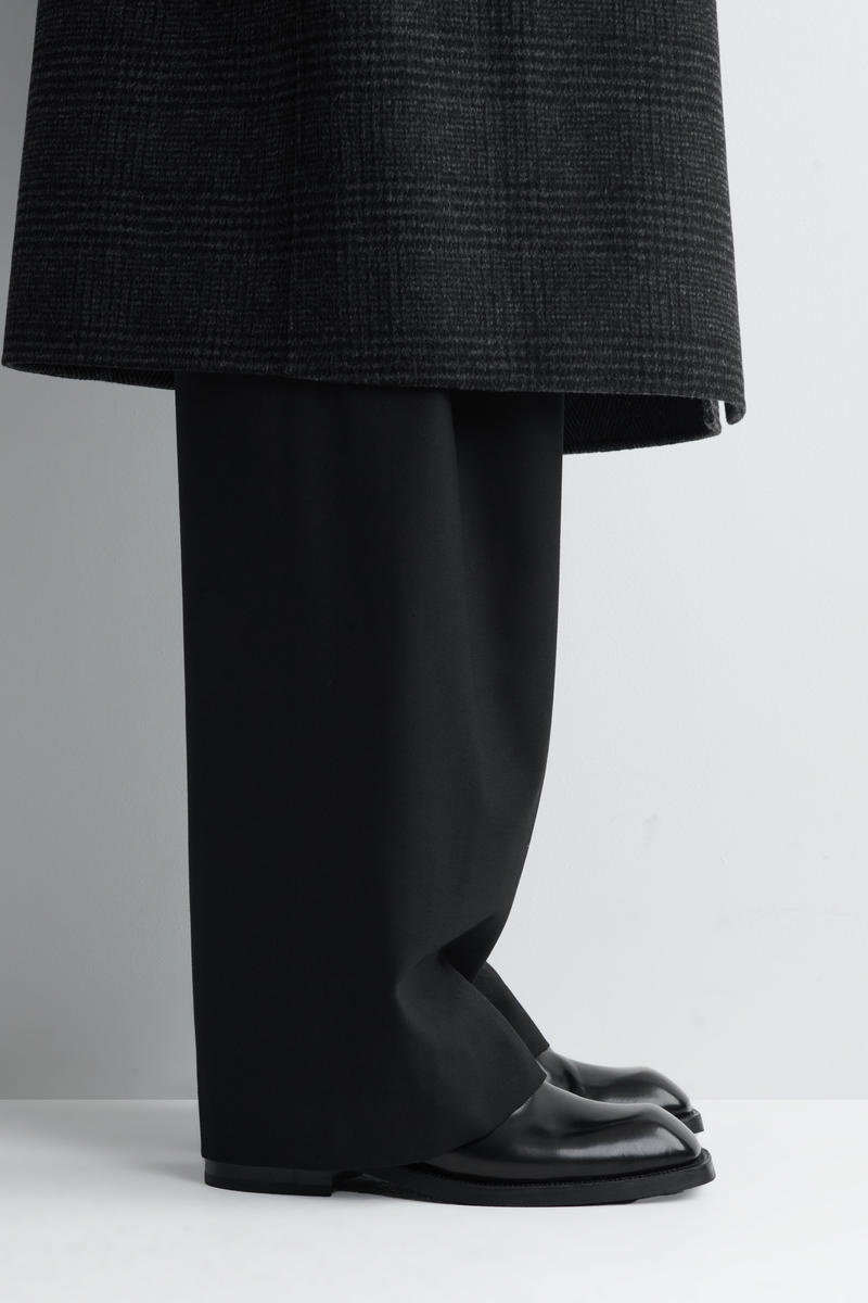 COS スクエアトゥ レザーオックスフォードシューズ