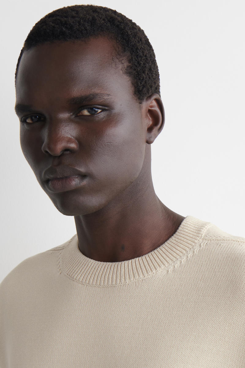 COS ニットコットンクルーネックジャンパー