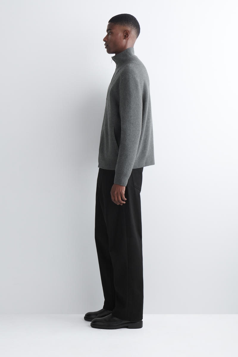 COS メリノウールジップアップトラックジャケット