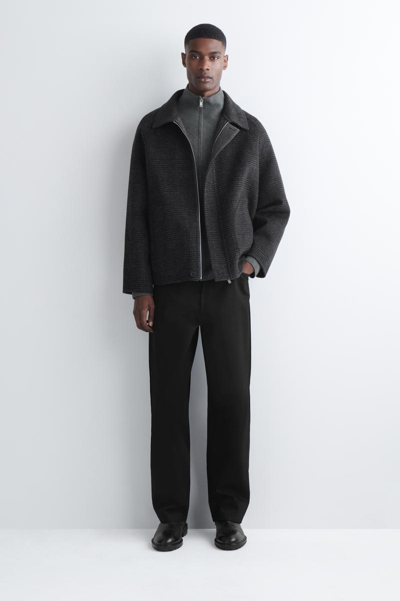 COS メリノウールジップアップトラックジャケット