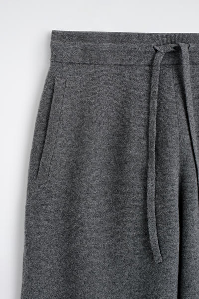 COS メリノウールジョガーパンツ
