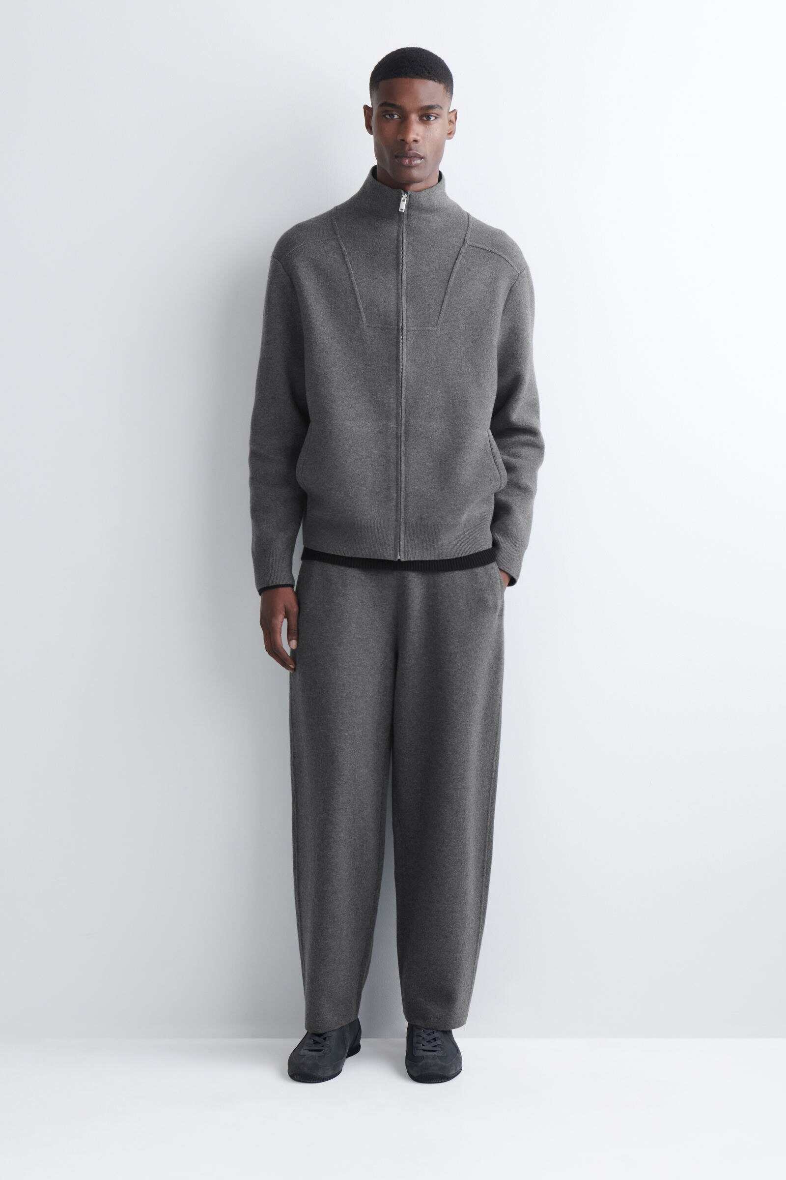 MERINO WOOL JOGGERS メリノウールジョガーパンツ グレー｜COS コス