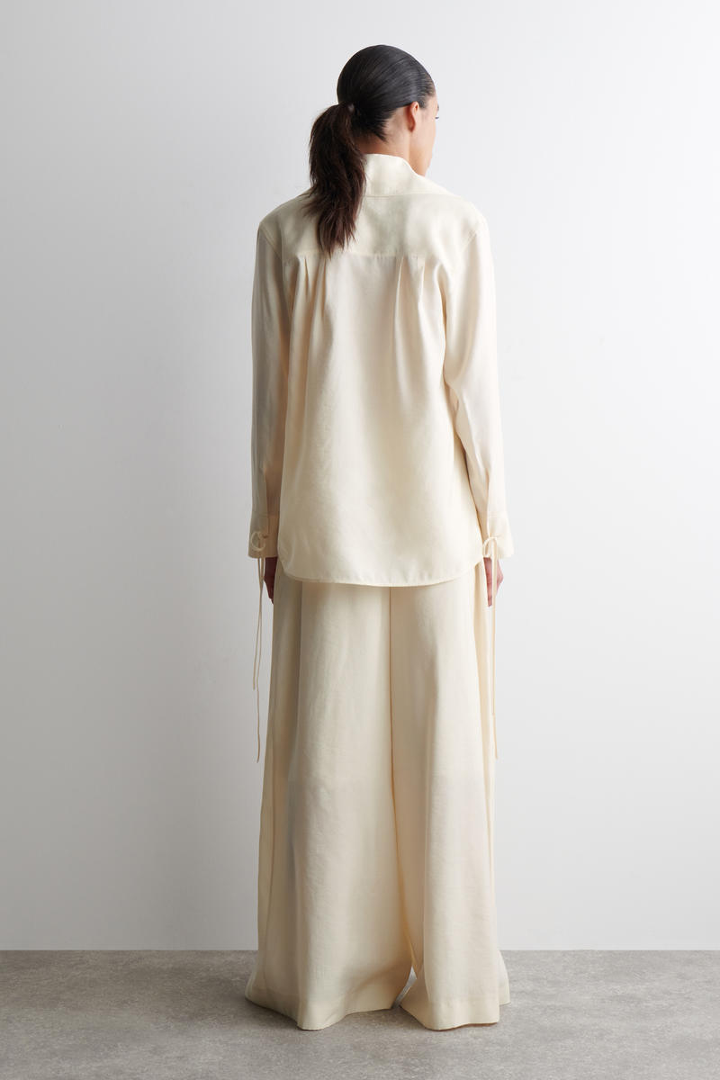 COS プリーツモダールワイドレッグトラウザーズ