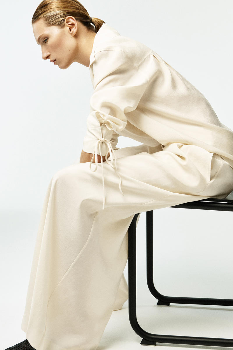 COS プリーツモダールワイドレッグトラウザーズ