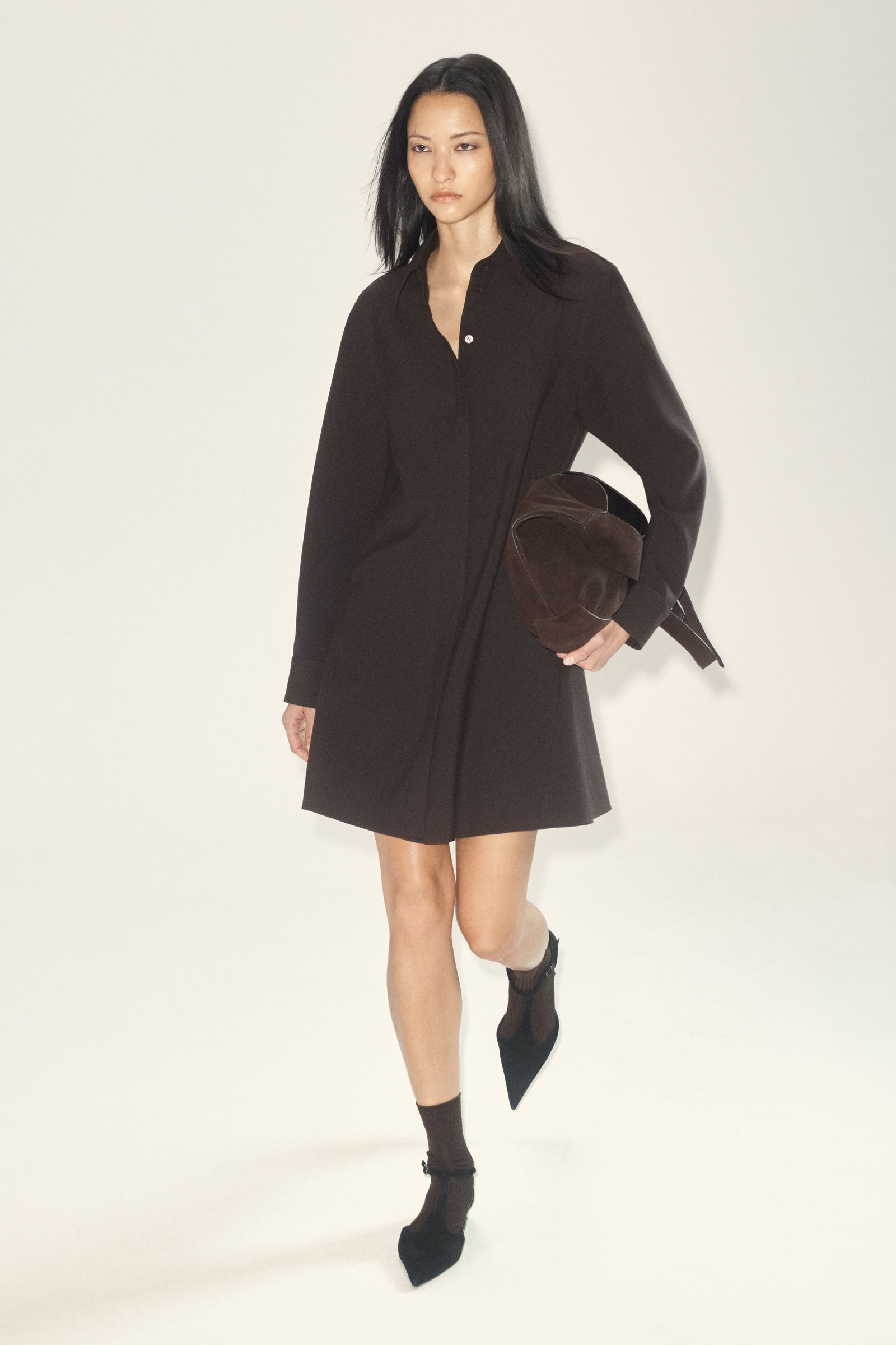 LONG-SLEEVED MINI SHIRT DRESS ミニシャツワンピース ダークブラウン 