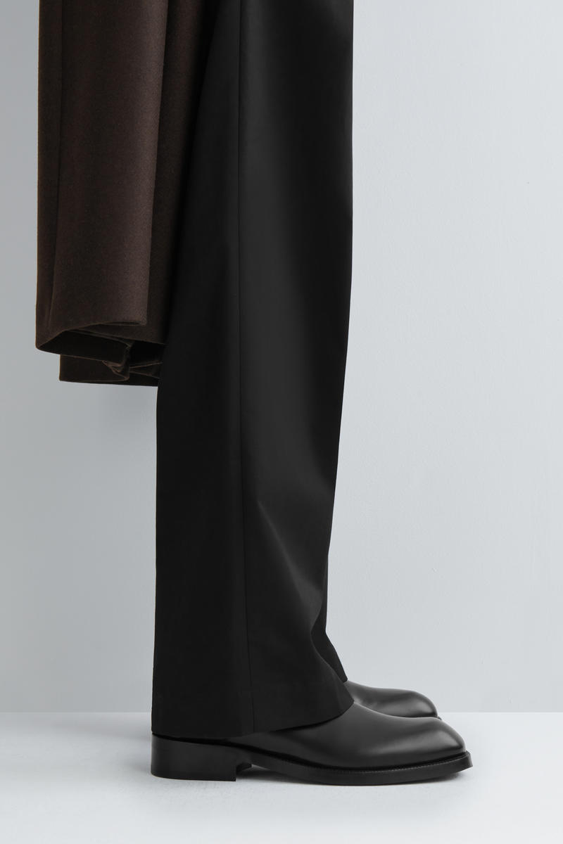 SQUARE-TOE LEATHER CHELSEA BOOTS スクエアトゥレザー SQUARE-TOE LEATHER CHELSEA BOOTS スクエアトゥレザー