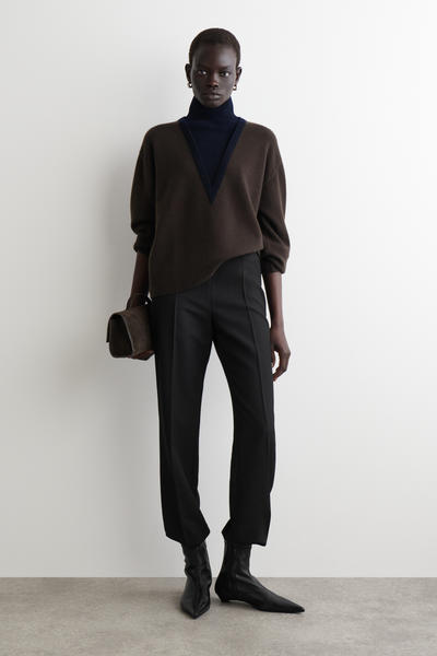 COS レイヤードメリノウールハイネックセーター