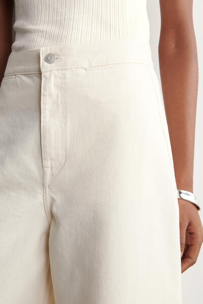 COS クロップドワイドレッグデニムパンツ