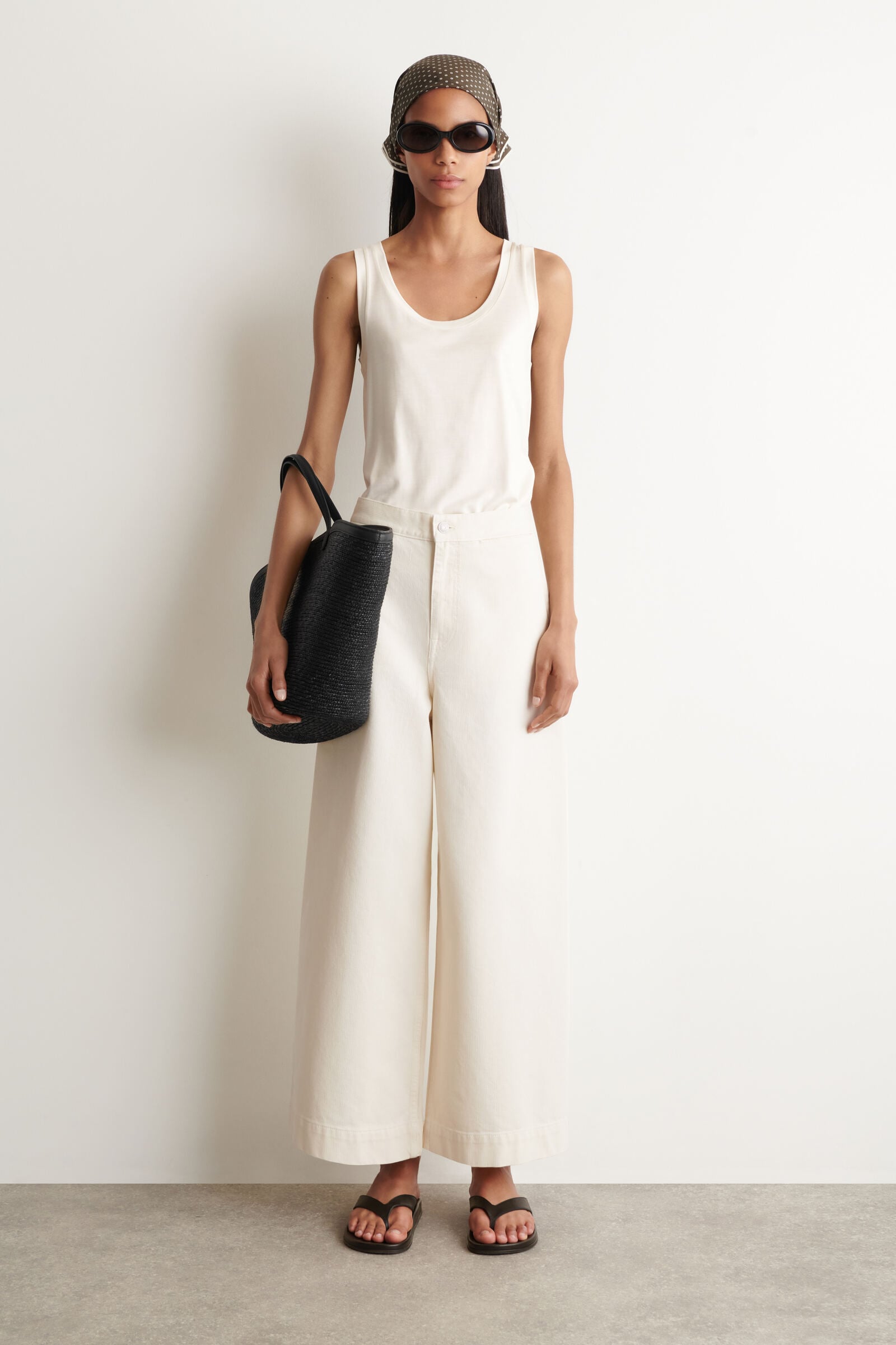 CROPPED WIDE-LEG DENIM TROUSERS クロップド ワイドレッグデニム