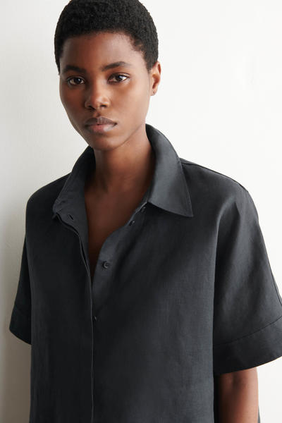 COS オーバーサイズ半袖リネンシャツ