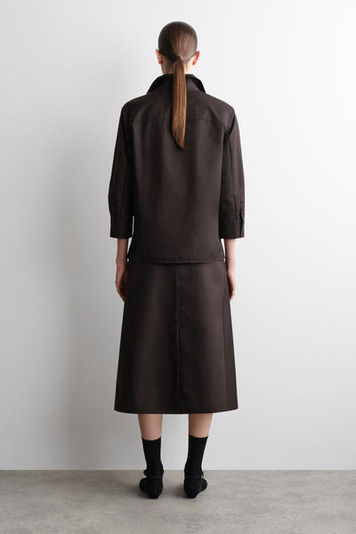 COS 刺繍入りコットンミディスカート