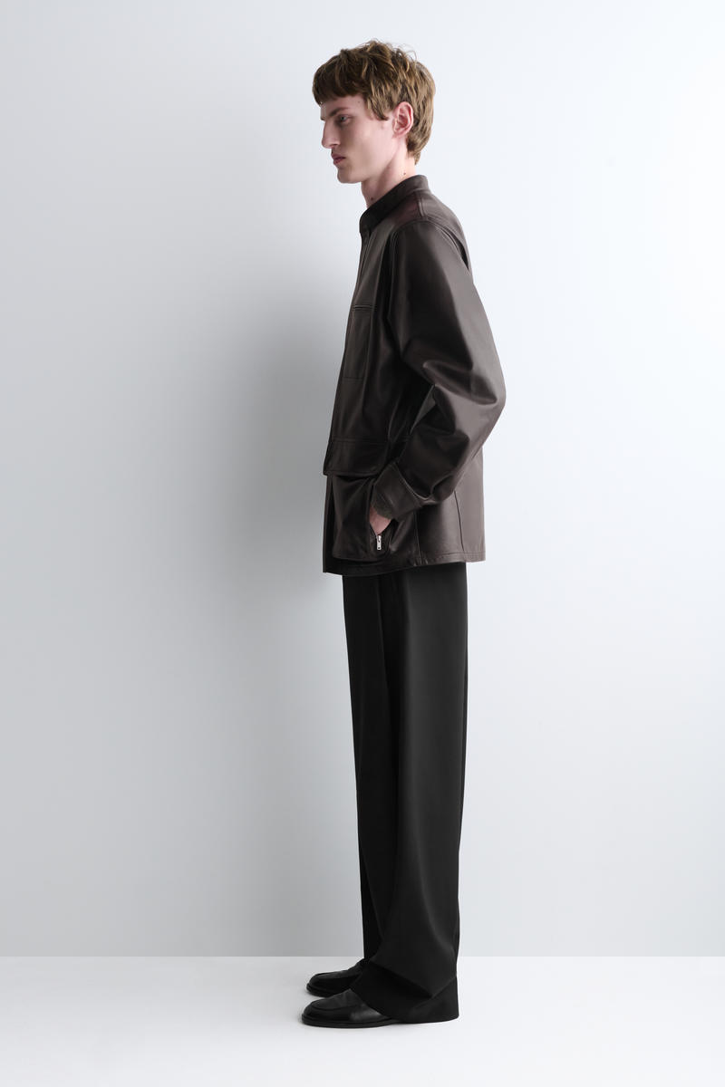 COS 光沢仕上げ ナッパレザージャケット