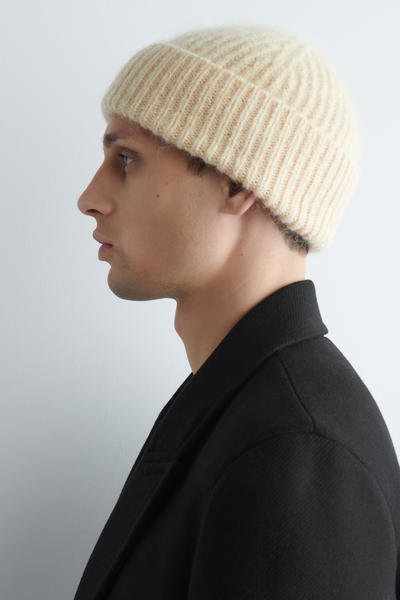 COS スペースダイドブラッシュウールブレンドビーニー