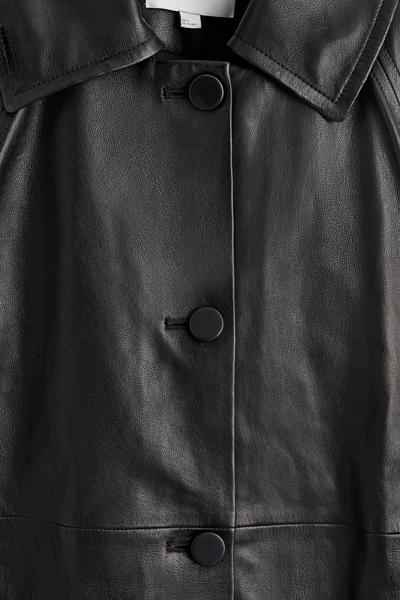 COS 彫刻的なレザージャケット