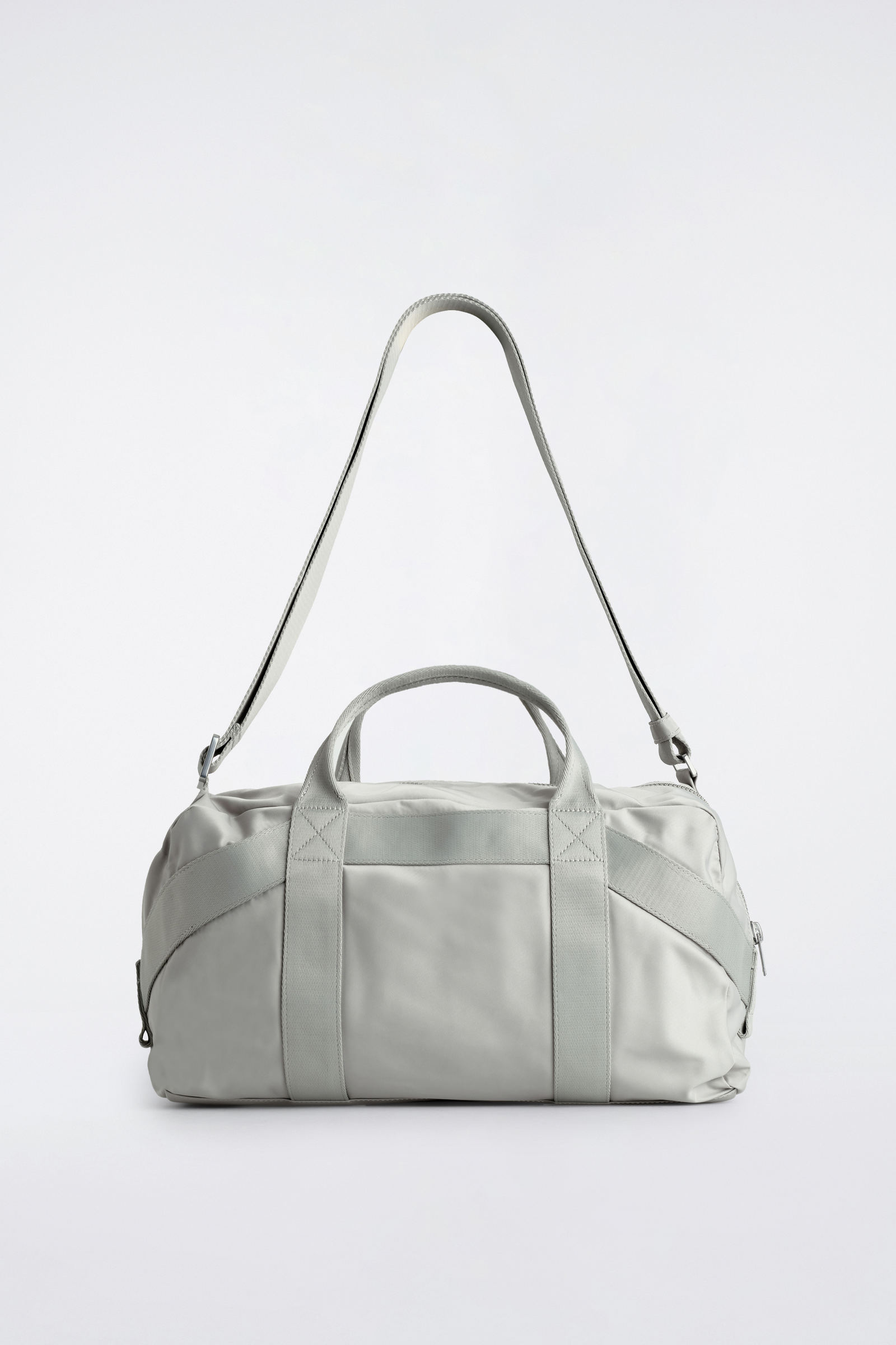 COS｜ナイロン スポーツダッフルバッグ 2WAYで使いやすい【BUYMA 