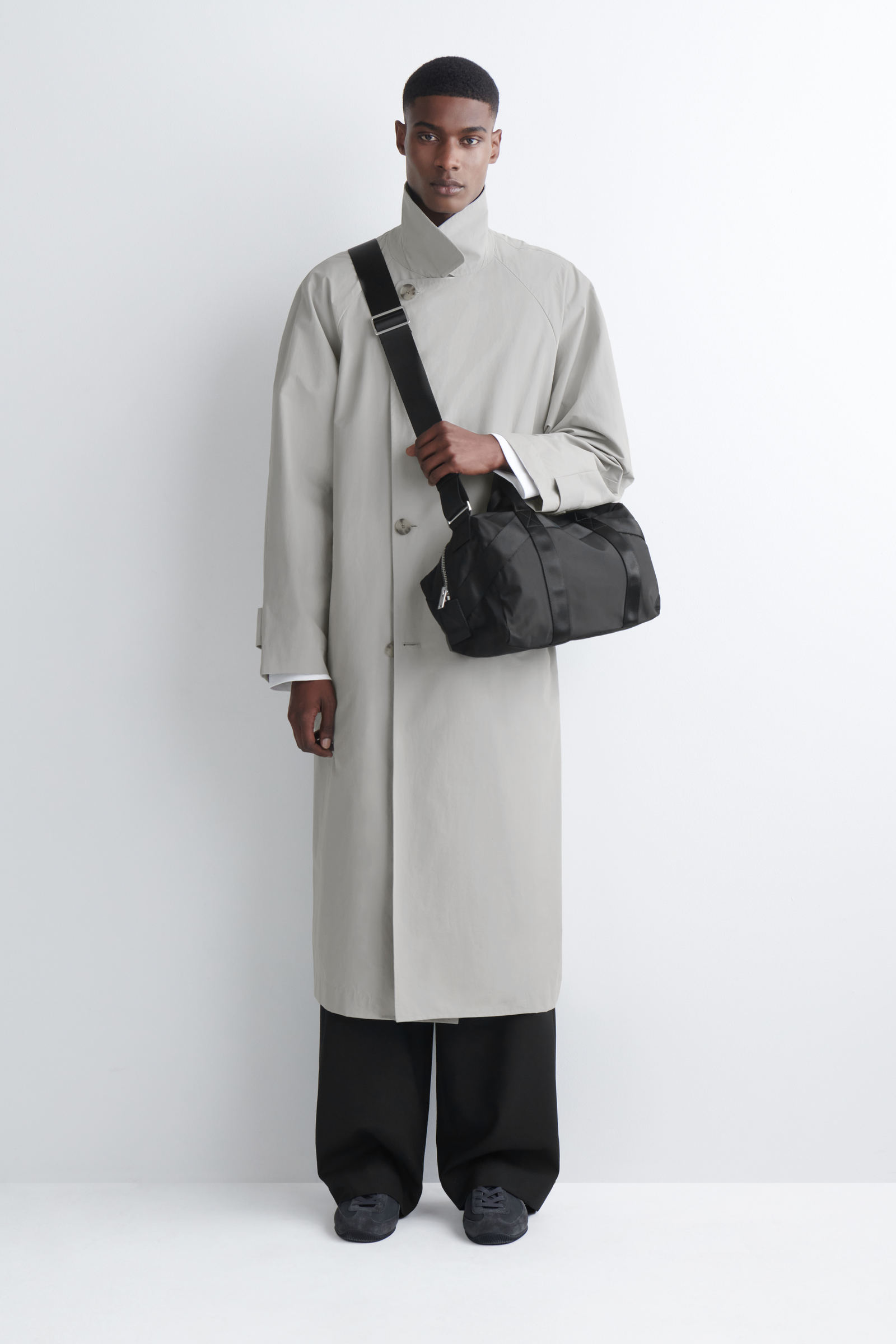 SPORTS DUFFLE BAG - NYLON スポーツダッフルバッグ - ナイロン 