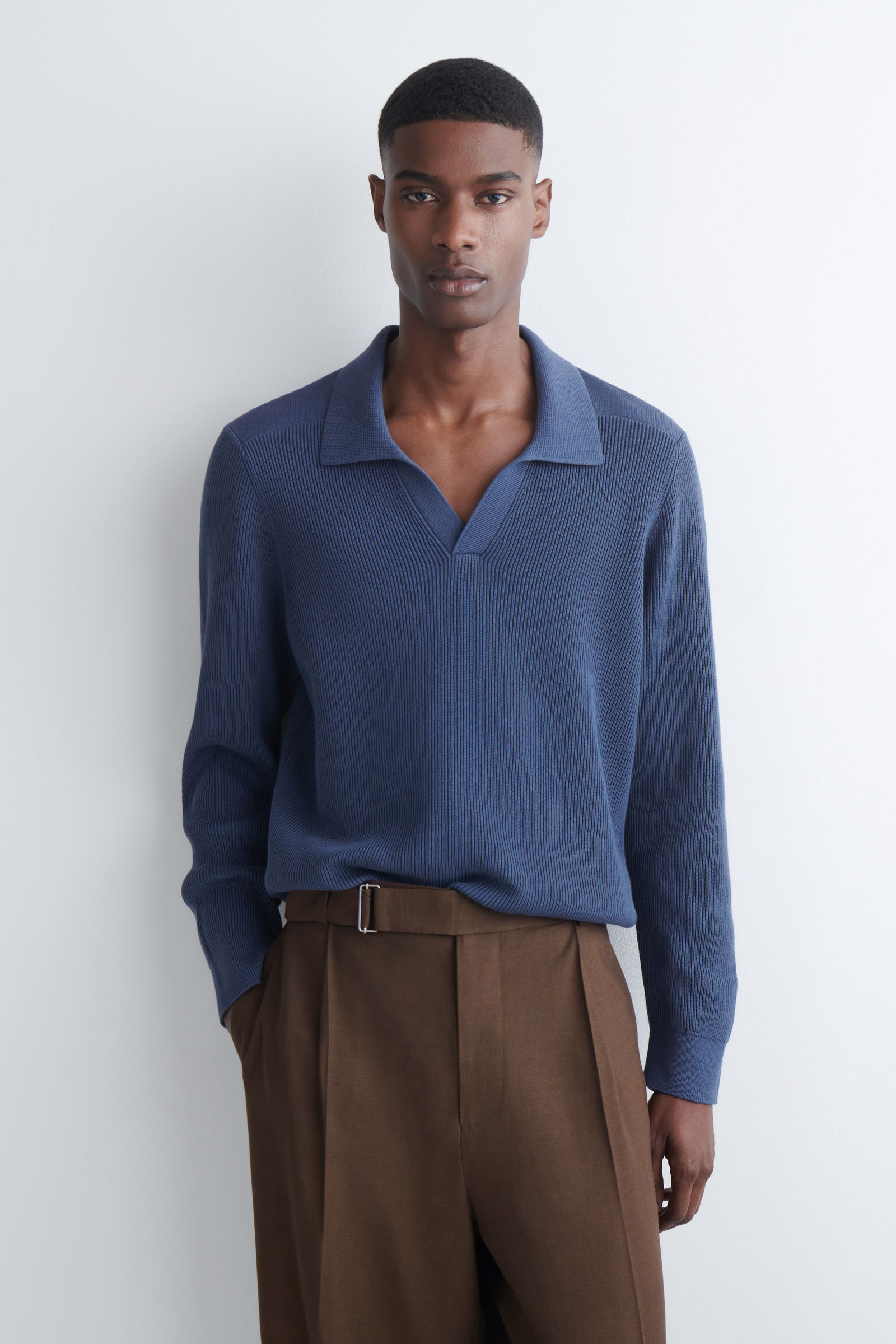 COTTON POLO JUMPER コットンポロジャンパー ネイビー｜COS コス 公式