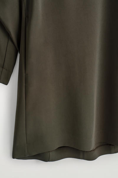 COS 彫刻的なミニドレス