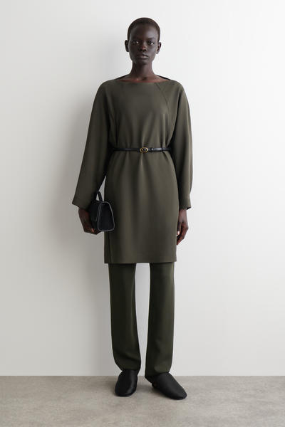 COS 彫刻的なミニドレス