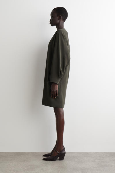 COS 彫刻的なミニドレス