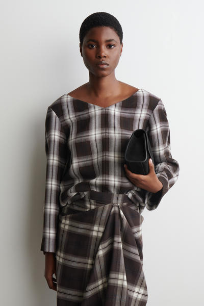 COS チェックVネックトップ