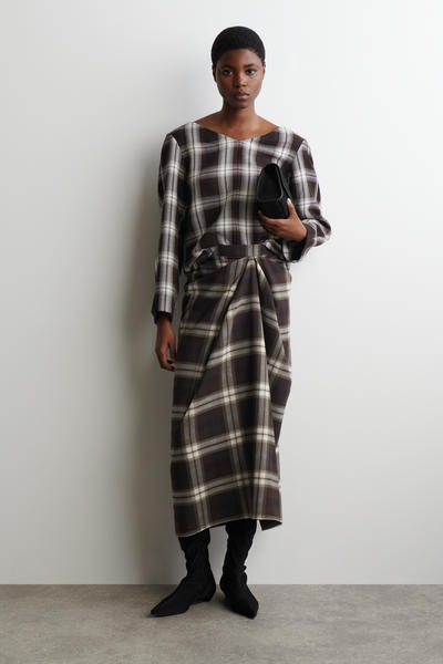 COS チェックVネックトップ