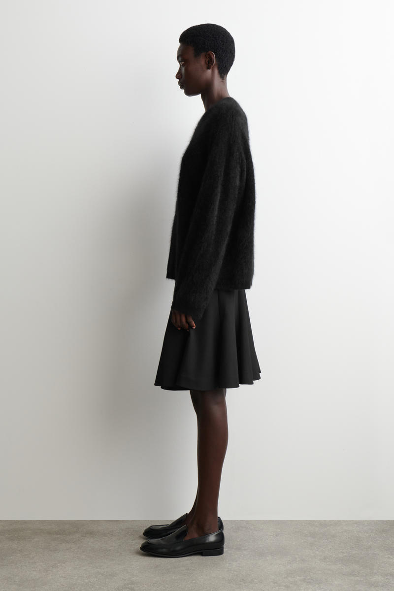 COS フレアミニスカート