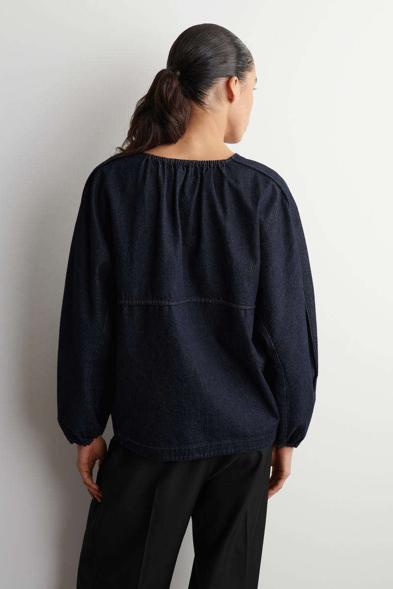 COS ラウンドデニムブラウス