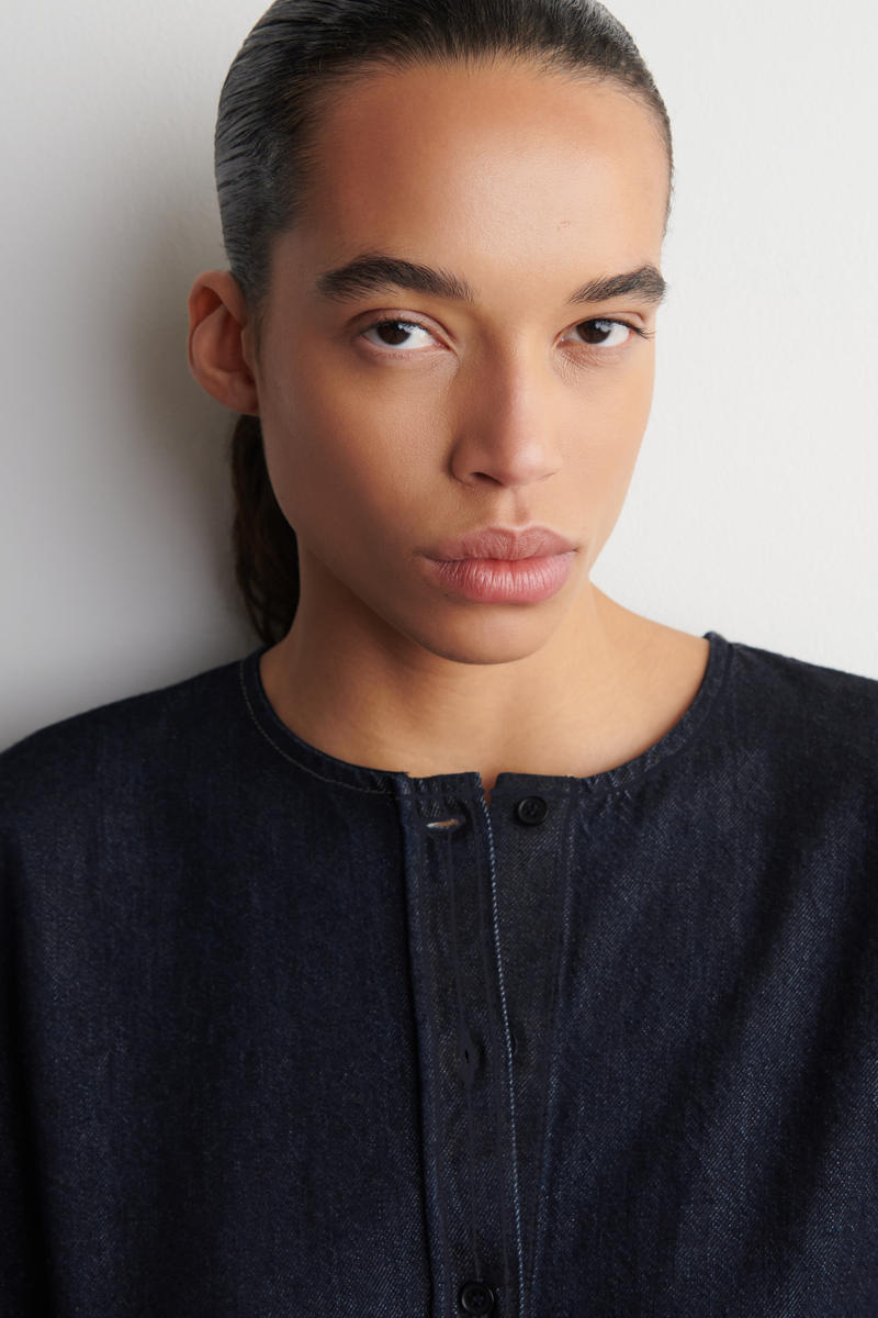 COS ラウンドデニムブラウス