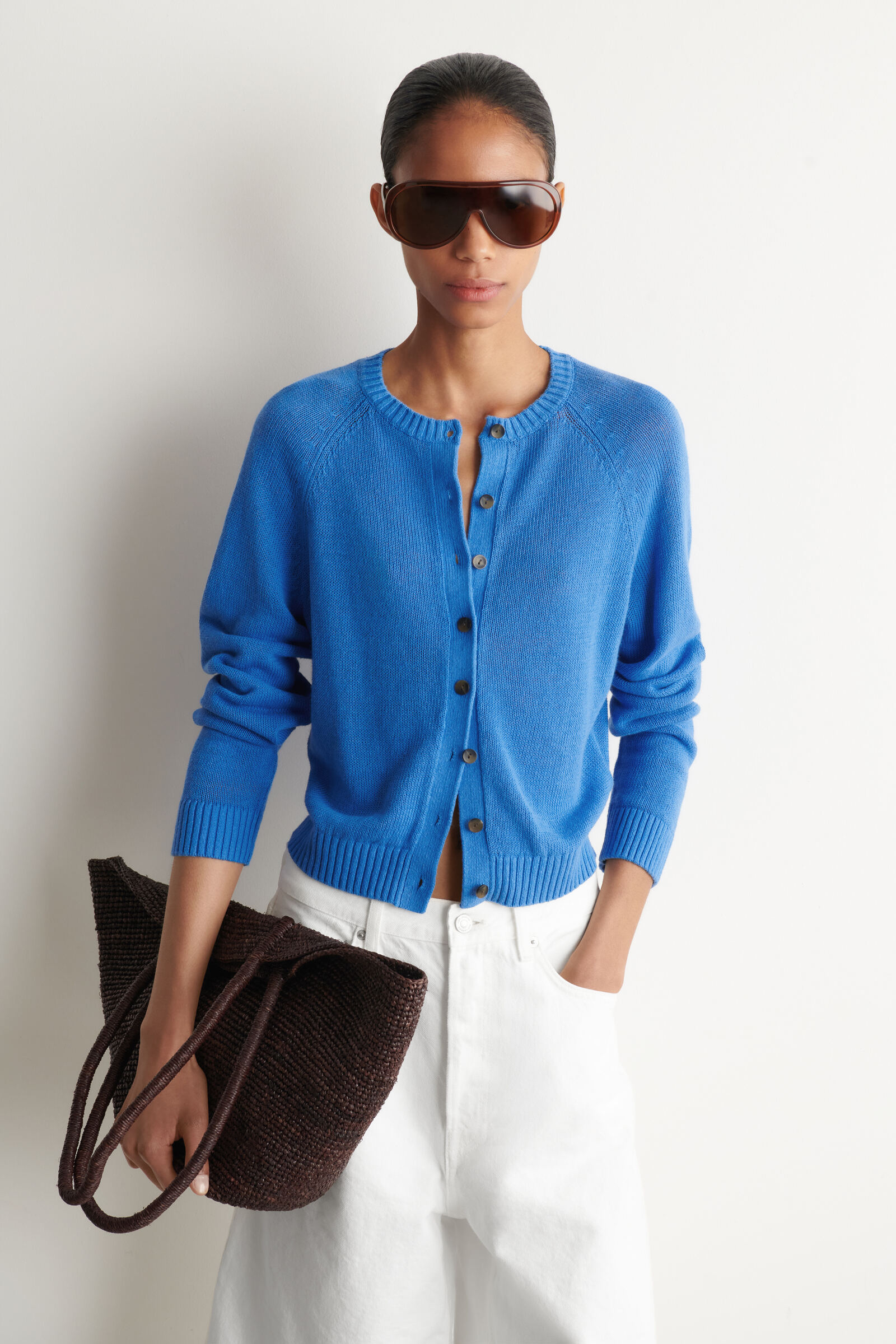 KNITTED LINEN CARDIGAN ニットリネンカーディガン ブルー｜COS コス