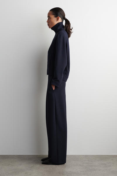 COS スキューバトラックジャケット