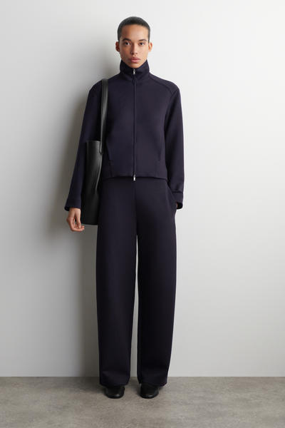 COS スキューババレルレッグジョガーパンツ