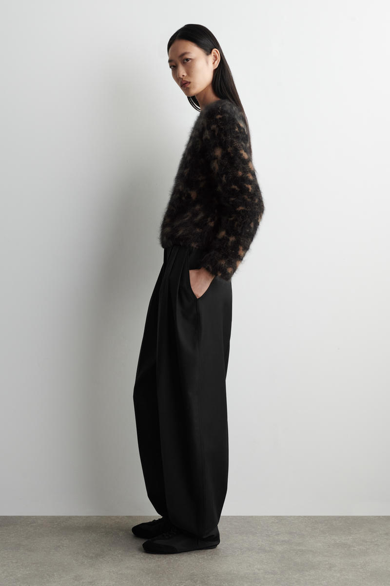 COS アニマル柄 ジャカード メリノウールニット