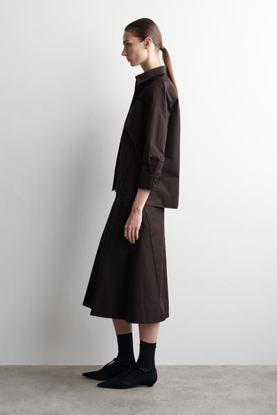 COS 刺繍入りコットンシャツ