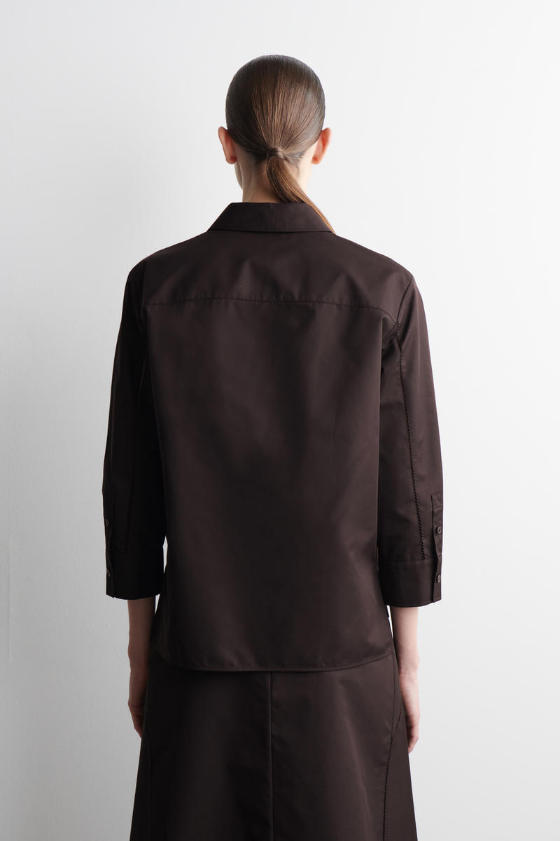 COS 刺繍入りコットンシャツ