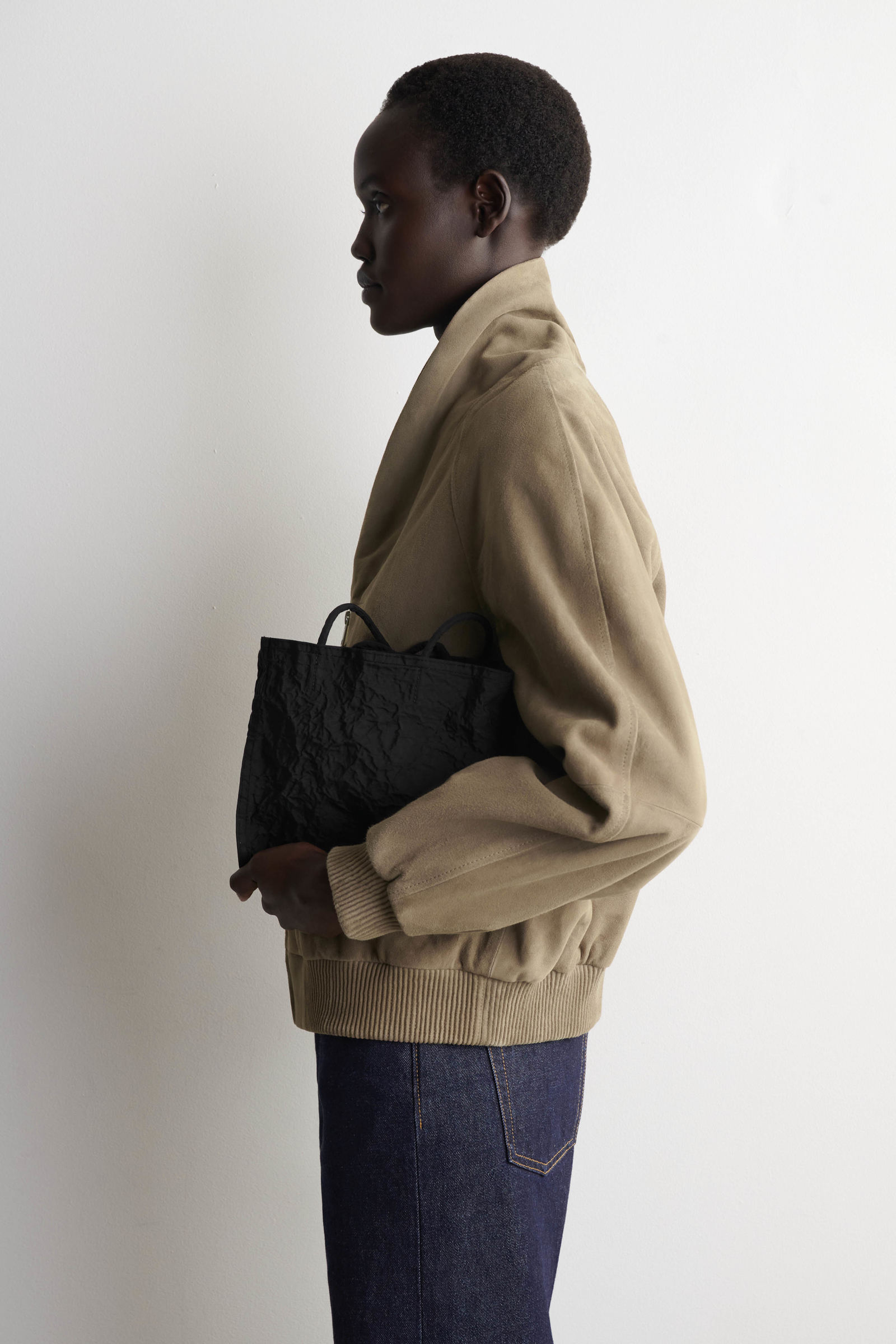MINI CRINKLED TOTE BAG シワ加工 ミニトートバッグ ブラック｜COS 