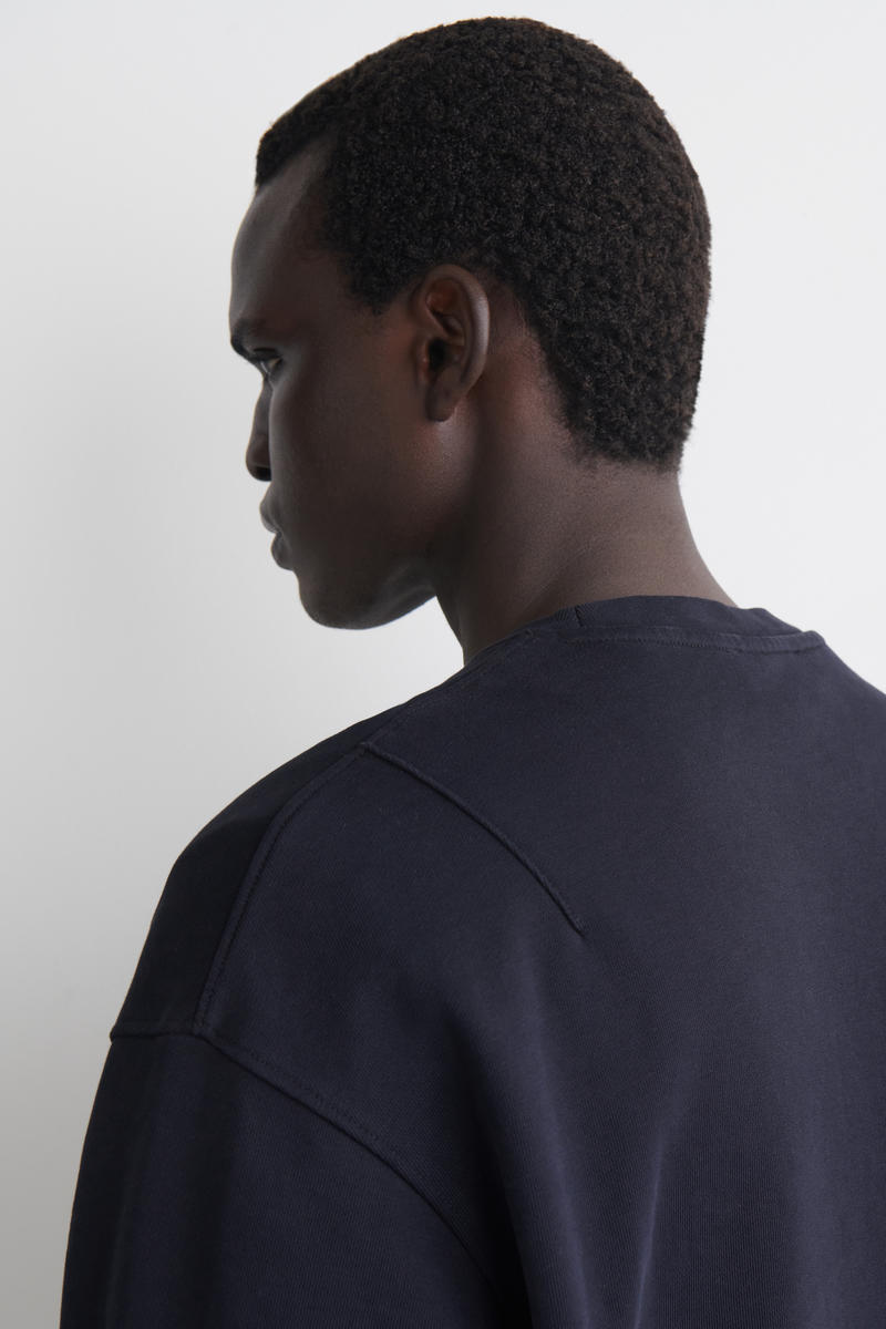 COS ウォッシュドスウェットシャツ - コットン素材