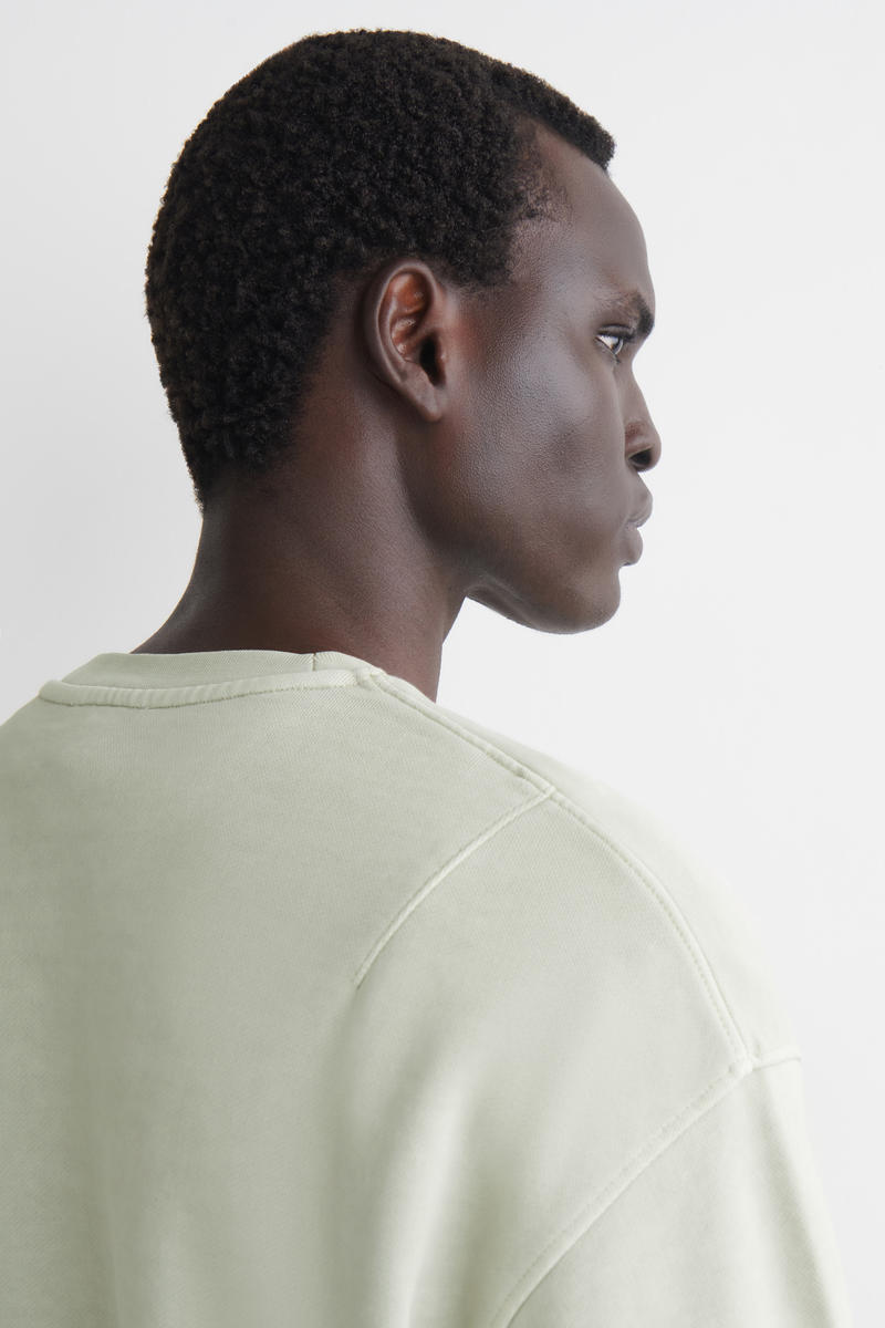 COS ウォッシュドスウェットシャツ - コットン素材