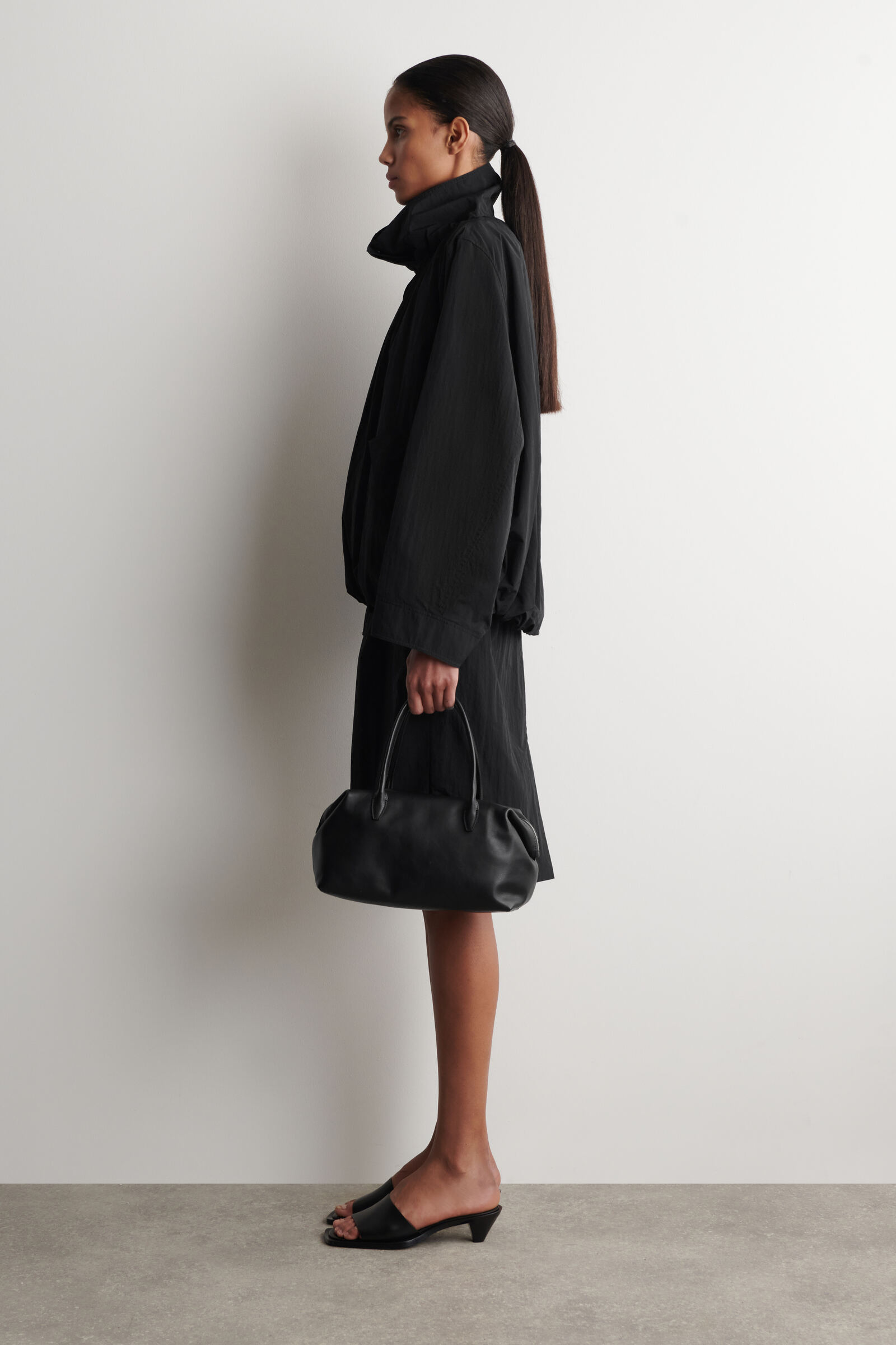 NYLON FUNNEL-NECK JACKET ナイロンファンネルネックジャケット