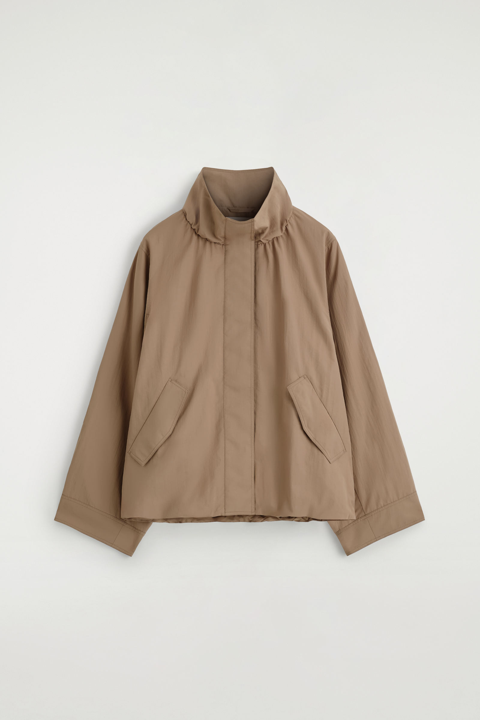 NYLON FUNNEL-NECK JACKET ナイロンファンネルネックジャケット