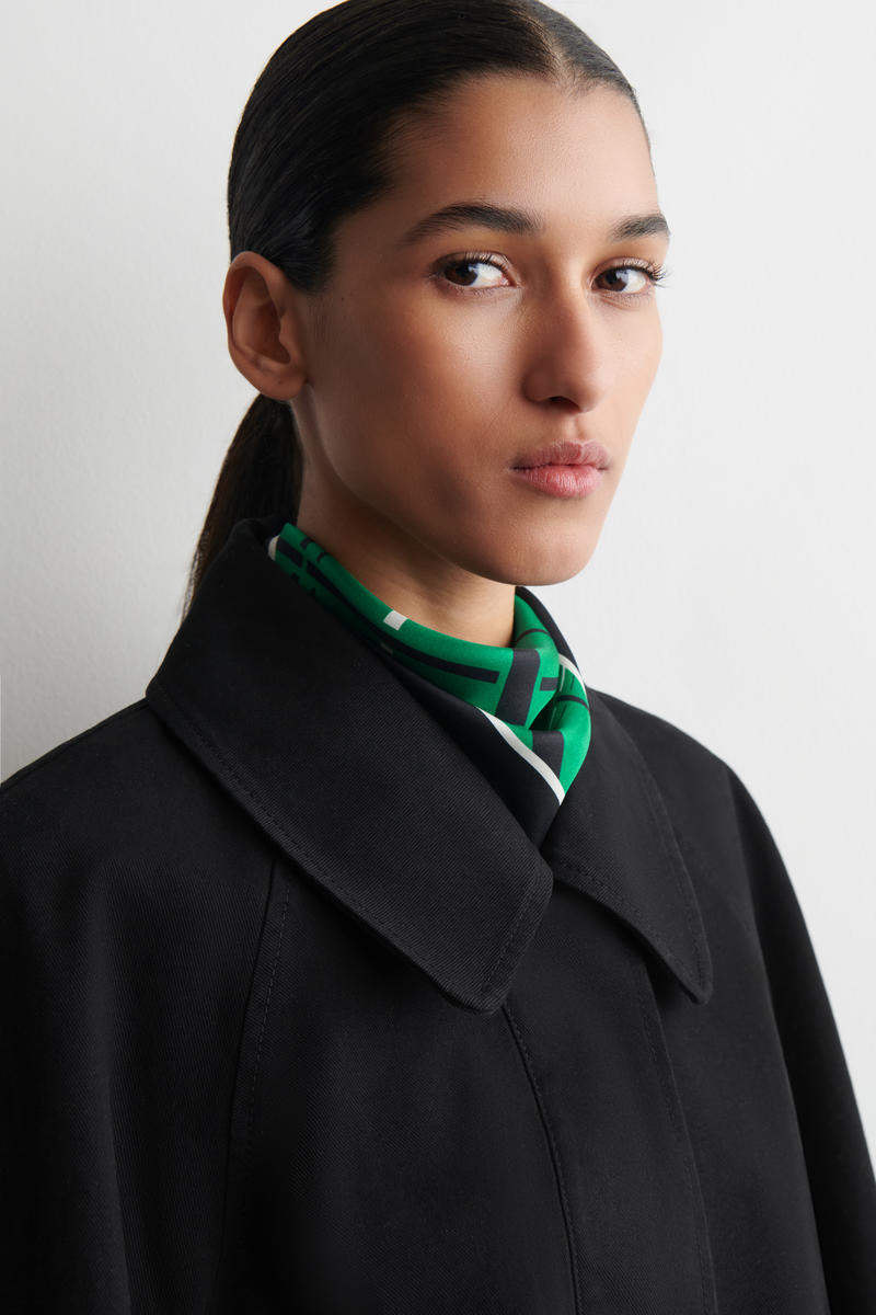 COS ラウンドコットン ブルゾンジャケット