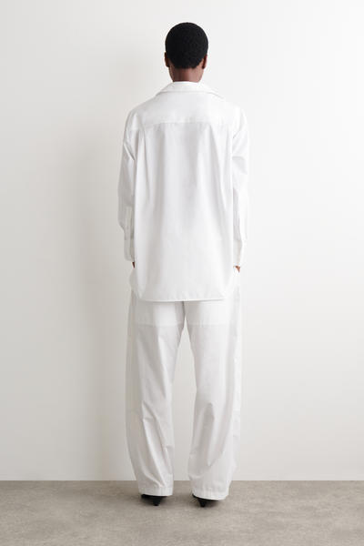 COS ギャザー入りパネルデザイン コットンパンツ