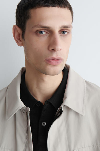 COS ワッフルニットコットンポロシャツ