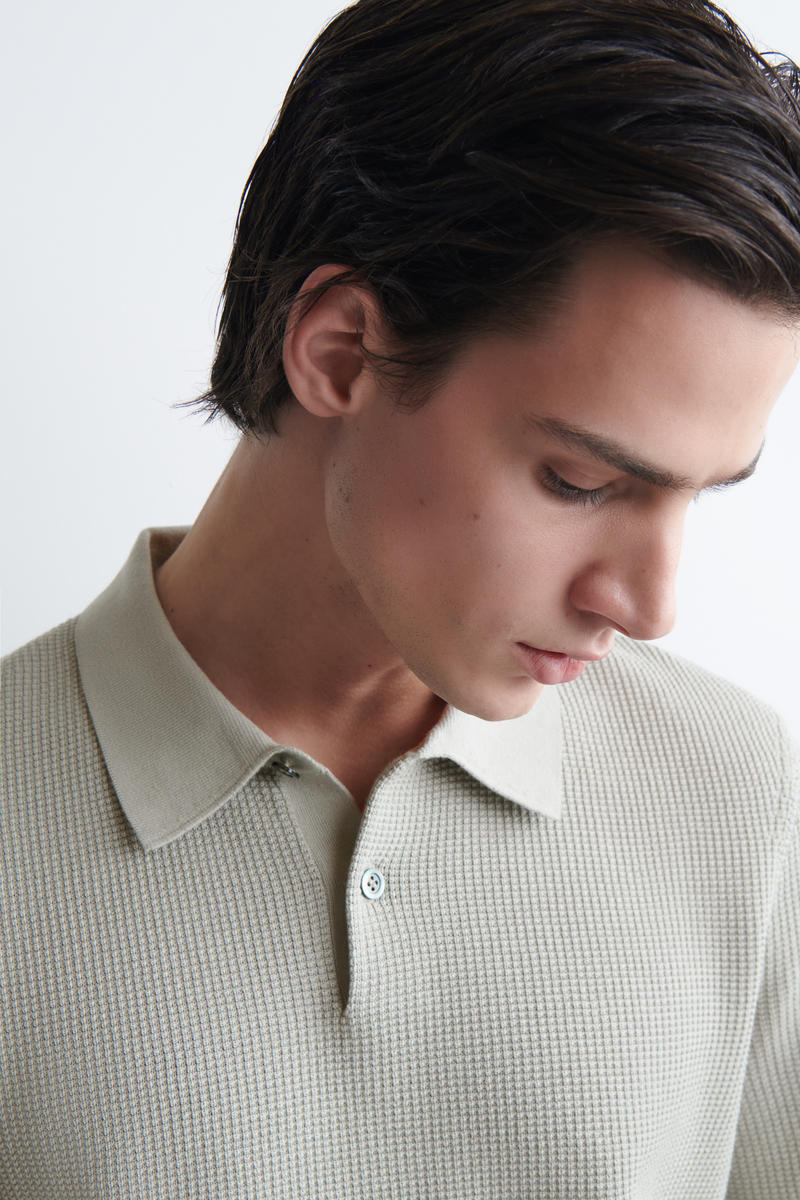 COS ワッフルニットコットンポロシャツ