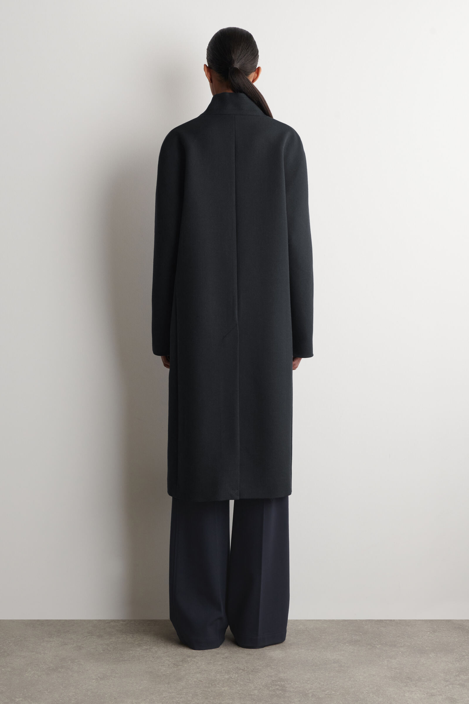 COLLARLESS WOOL-TWILL COAT 襟なしウールツイルコート ダークグレー