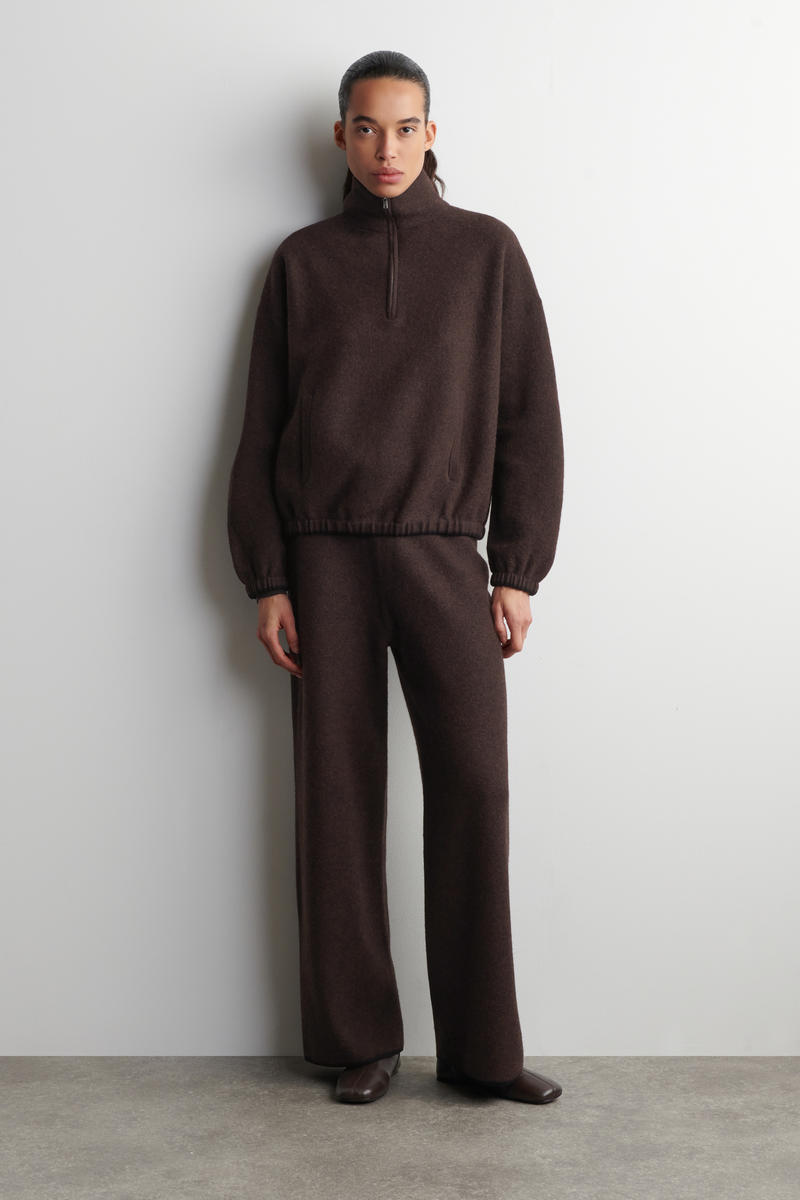 COS ボイルドメリノウールジップアップセーター