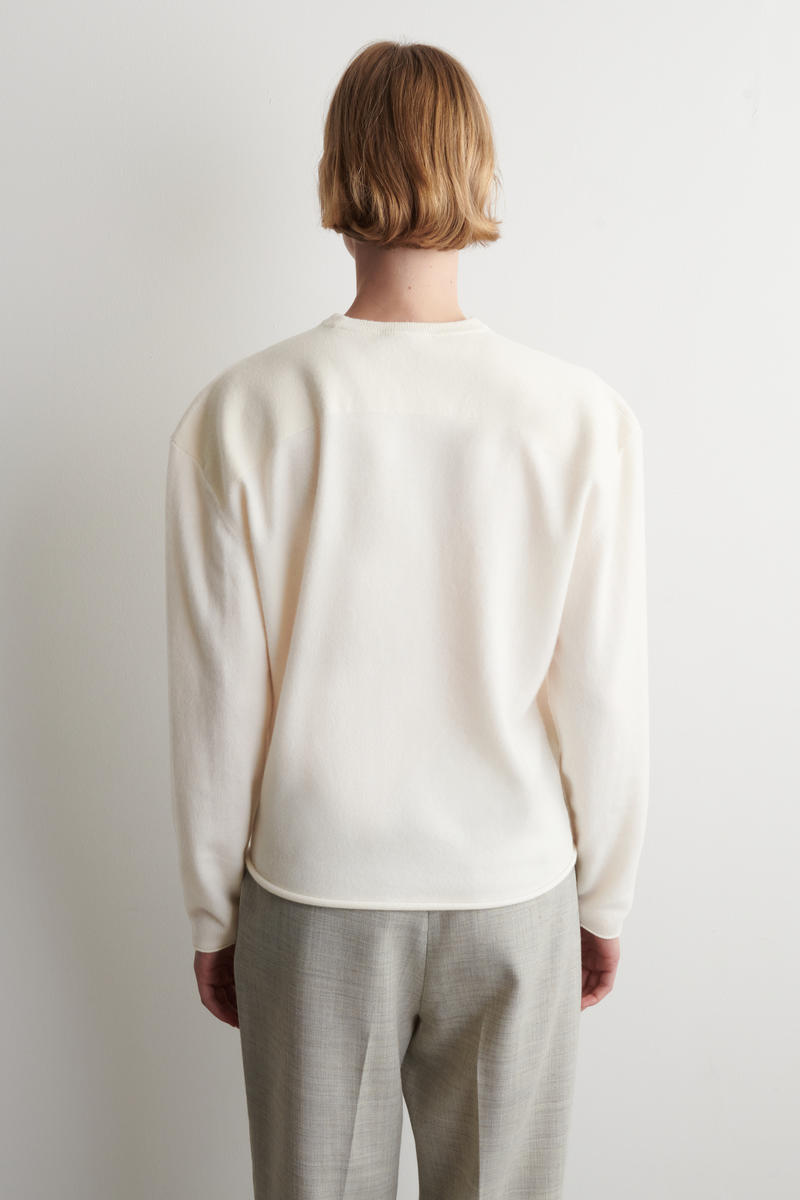 COS メリノウール クルーネックセーター