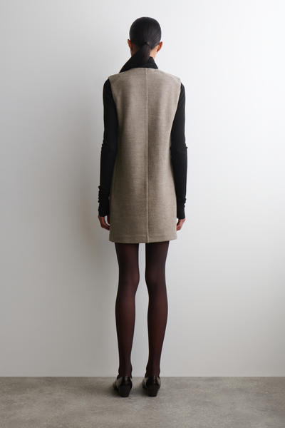 COS メリノウールボタンミニドレス