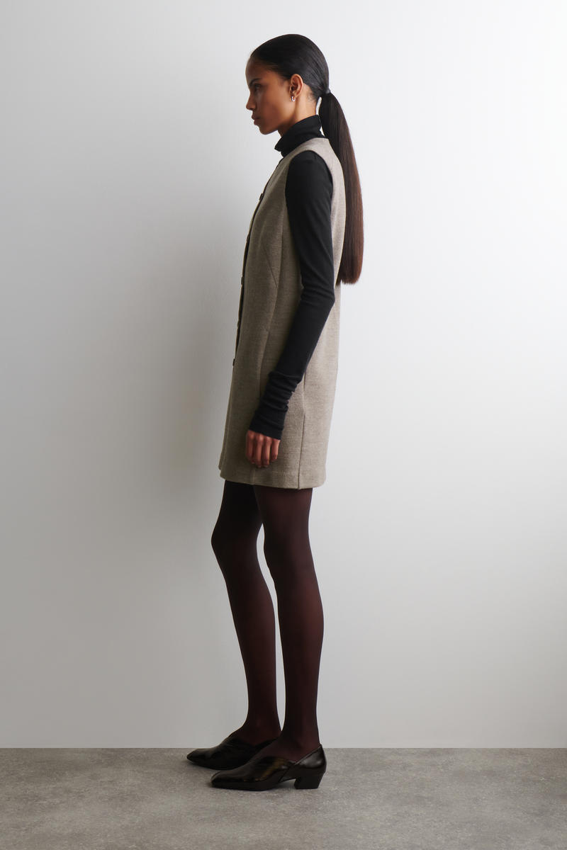 COS メリノウールボタンミニドレス