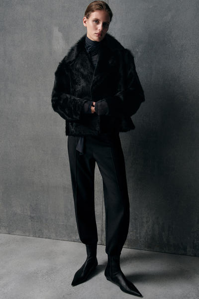 COS テイラードストレートレッグパンツ